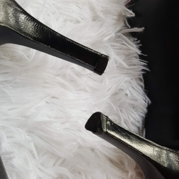 Stuart Weitzman Pointy Square Toe Pumps Size 7.5B - Picture 7 of 8